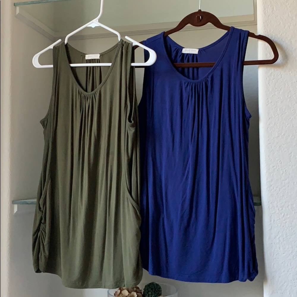 Bundle of 2 Nursing tanks
